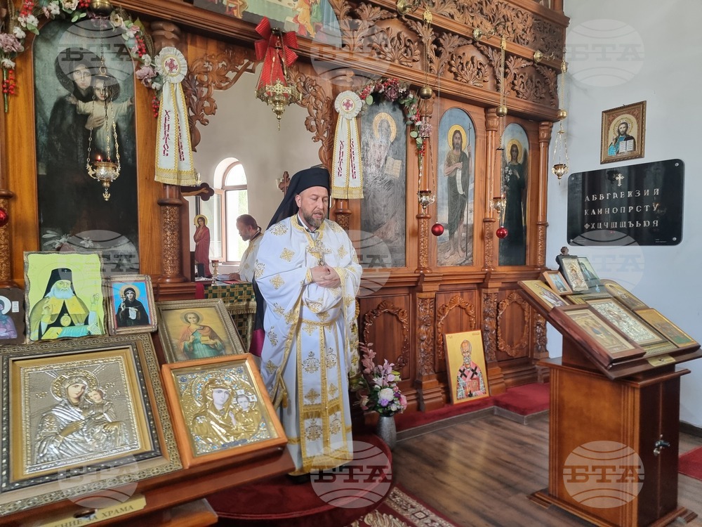 Добрич - храм „Св. Климент Охридски“ - литургия