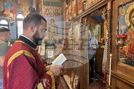 Самоков - храм „Свети Панталеймон“ - празник - литургия