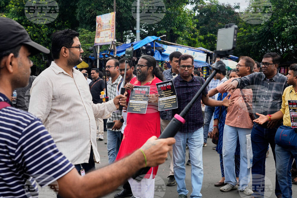 India Cockroach Protest