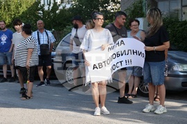 Булевард „Овча купел“ и улица „Момкова баня“- транспортен мост - протест