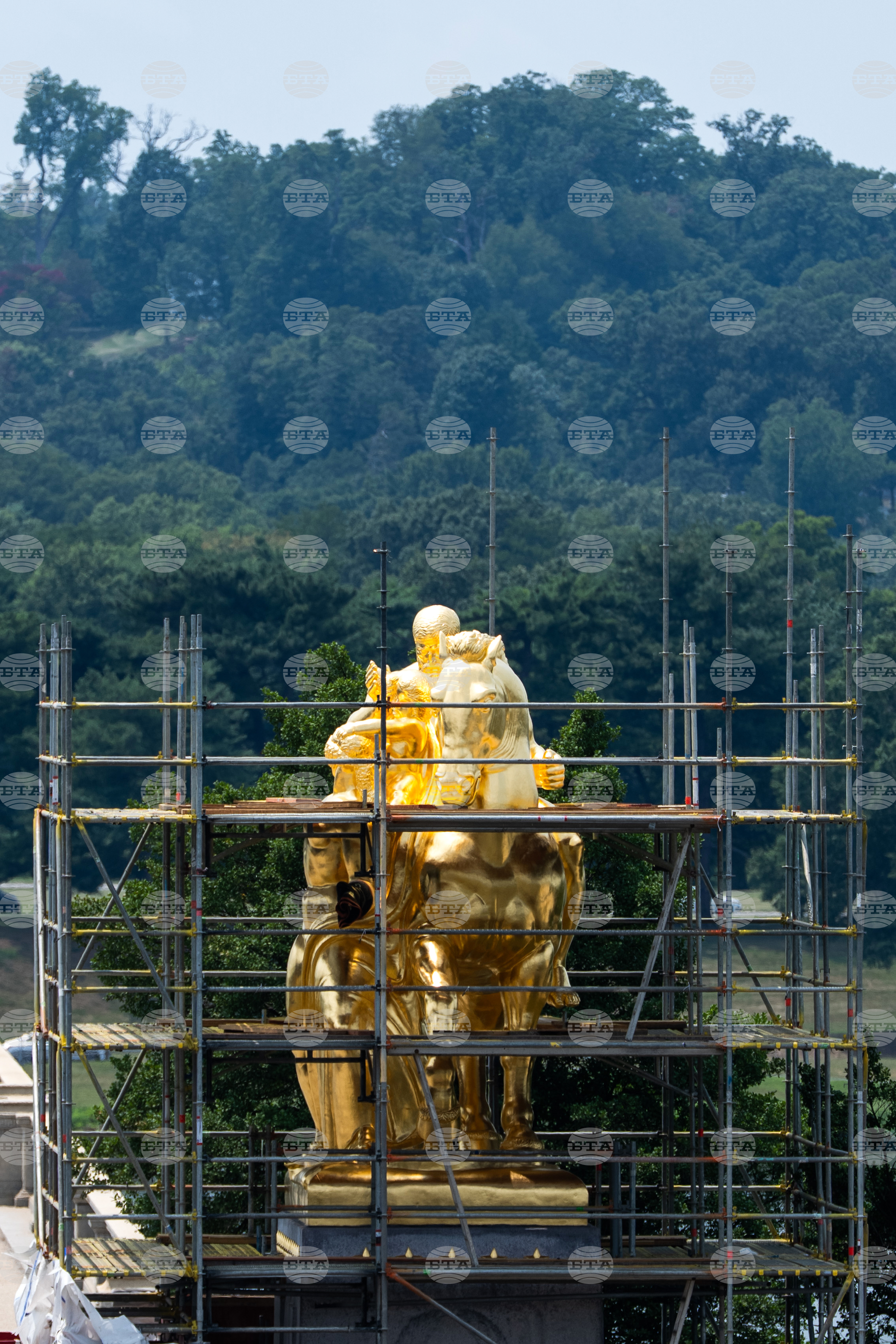 Memorial Bridge Statues