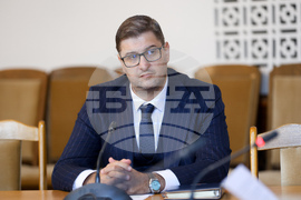 Народно събрание - Комисия по образованието и науката