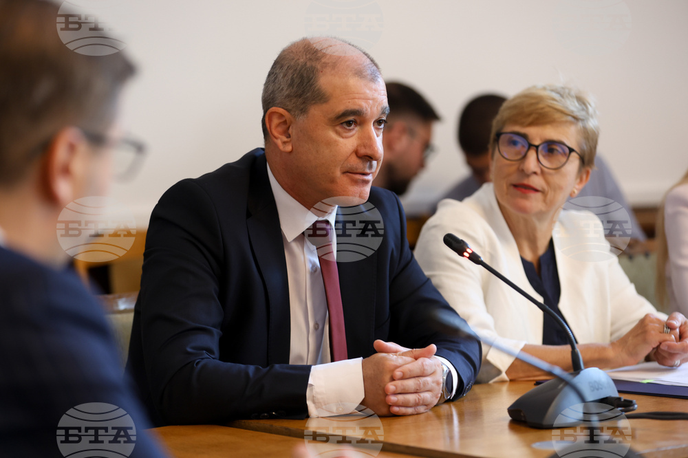 Народно събрание - Комисия по образованието и науката