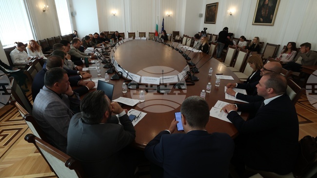Депутатите в икономическата комисия не подкрепиха предложения за промени в режима на особения търговски управител