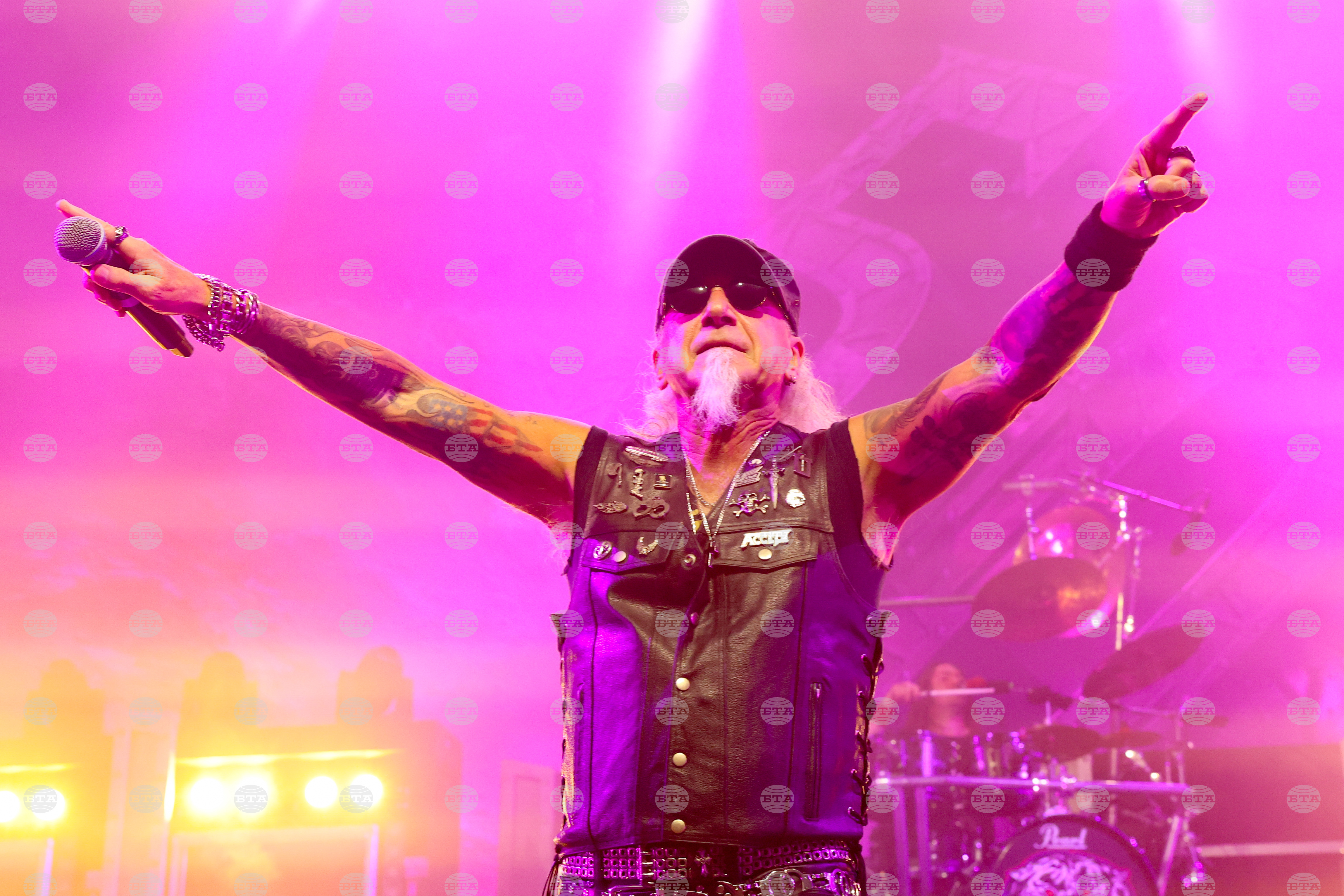 Петимата от Accept се завърнаха в София с думите "Липсвахте ни толкова много!"