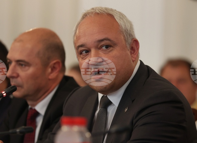 Interior Minister: Traffic Barriers in Bulgaria Are Compromised, Have Missing Elements