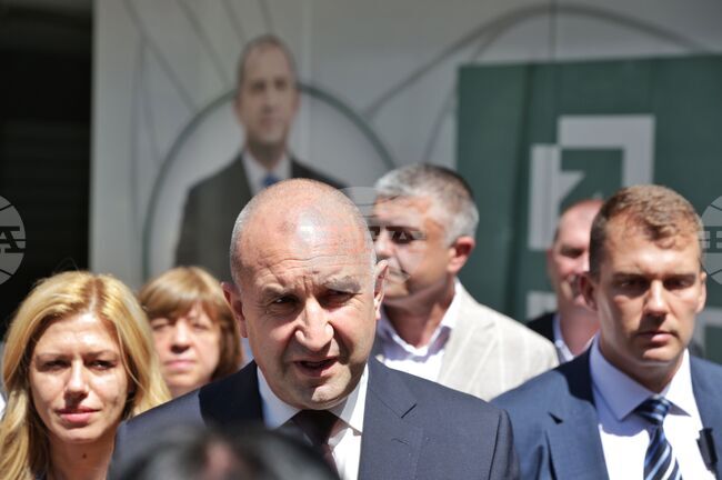 PM Radev Says Iran Understands that Bezmer Deployment Is Non-Combat Mission