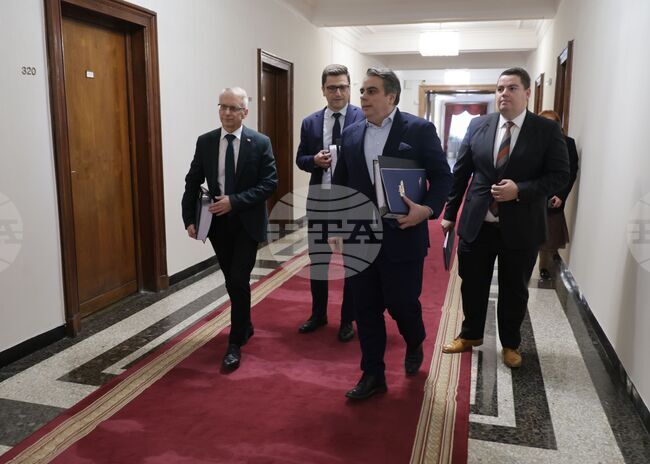 Президентство - деловодство - „Продължаваме промяната“ - петиция - внасяне