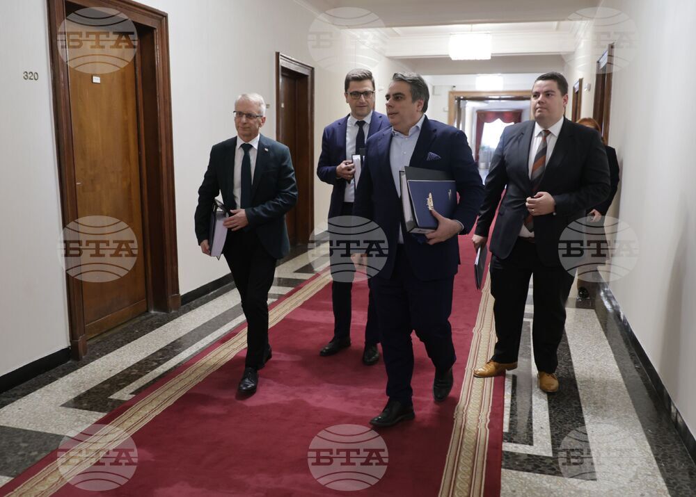 Президентство - деловодство - „Продължаваме промяната“ - петиция - внасяне