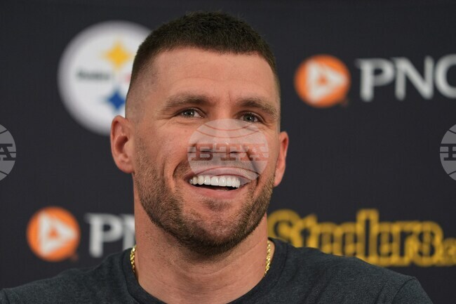 Steelers Camp Footba;;