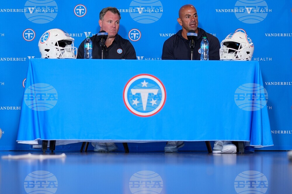 Titans Camp Football