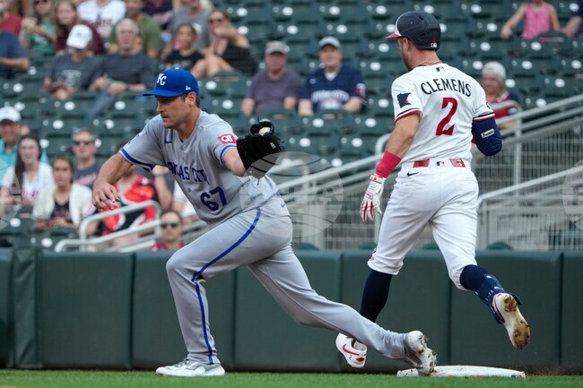 Royals Twins Baseball