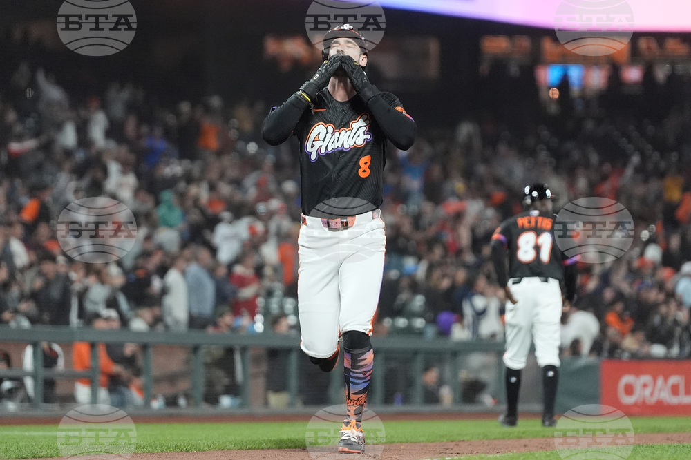 Brewers Giants Baseball