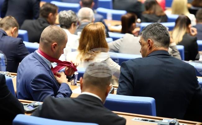 Parliament Passes in Principle Integrity Tests for High-Risk Civil Service Positions