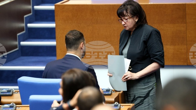 Тест за почтеност за длъжности с висок корупционен риск прие парламентът на първо четене с промени в Закона за държавния служител