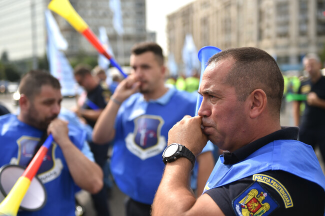 Синдикатите в затворите в Румъния обявиха стачна готовност