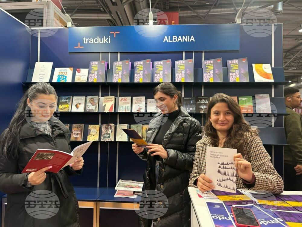 АТА: "Фани тръгва да търси светлината" се оказа голям успех на панаир на книгата в Германия