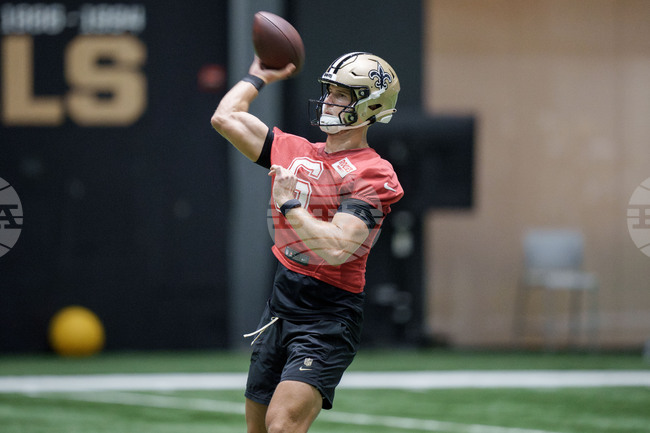 Saints Camp Football