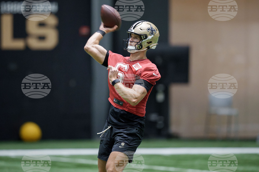 Saints Camp Football