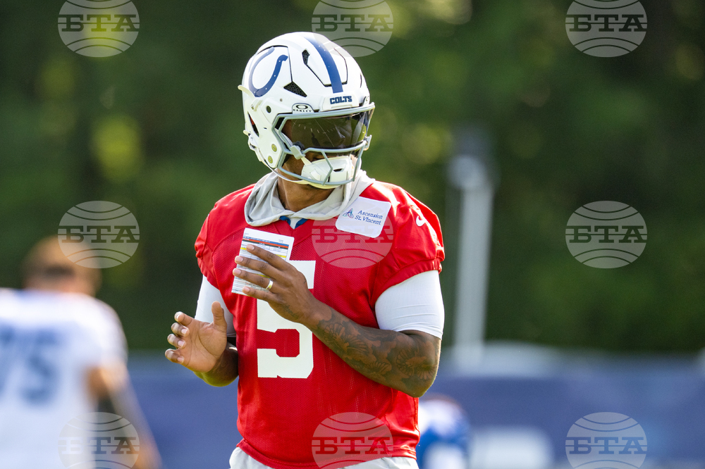 Colts Camp Quarterbacks Football
