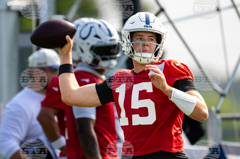 Colts Camp Quarterbacks Football