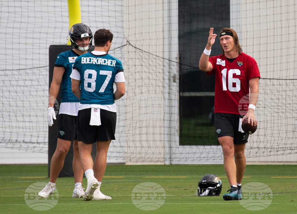 Jaguars Camp Football