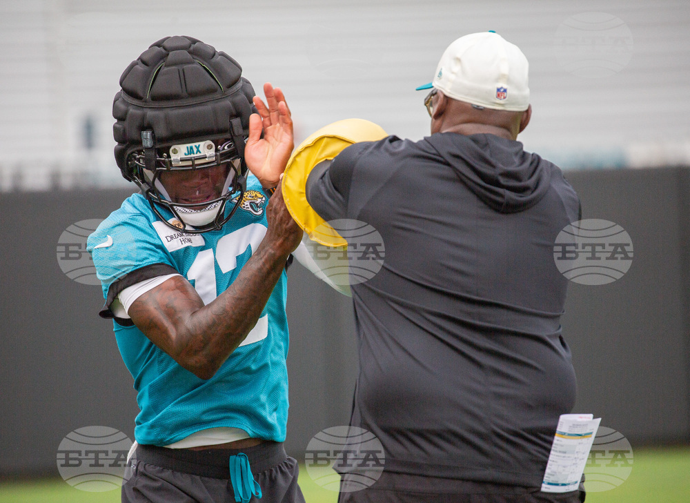 Jaguars Camp Football