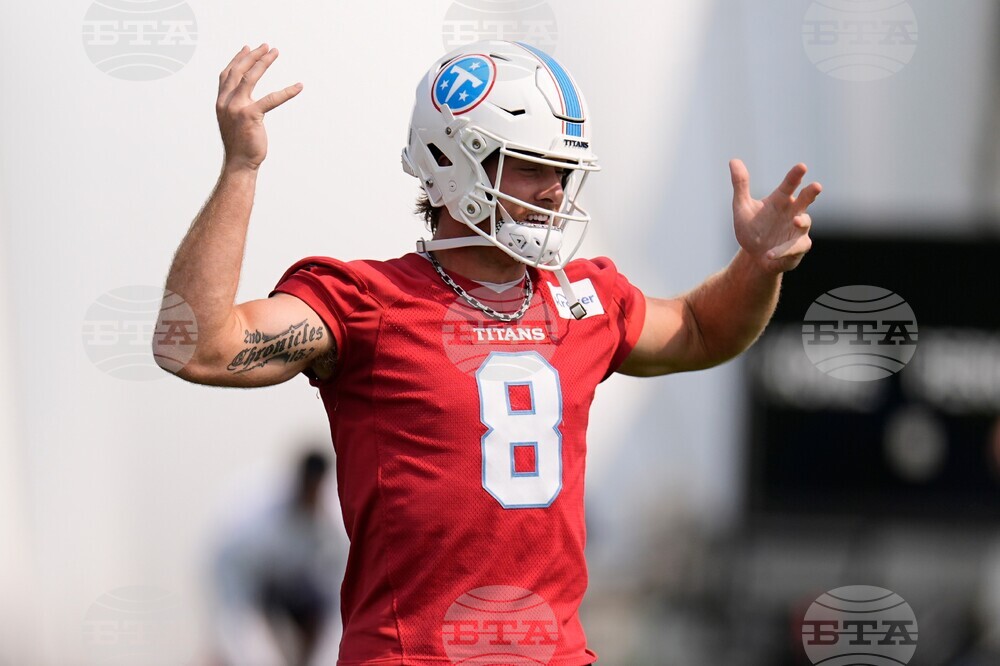 Titans Camp Football