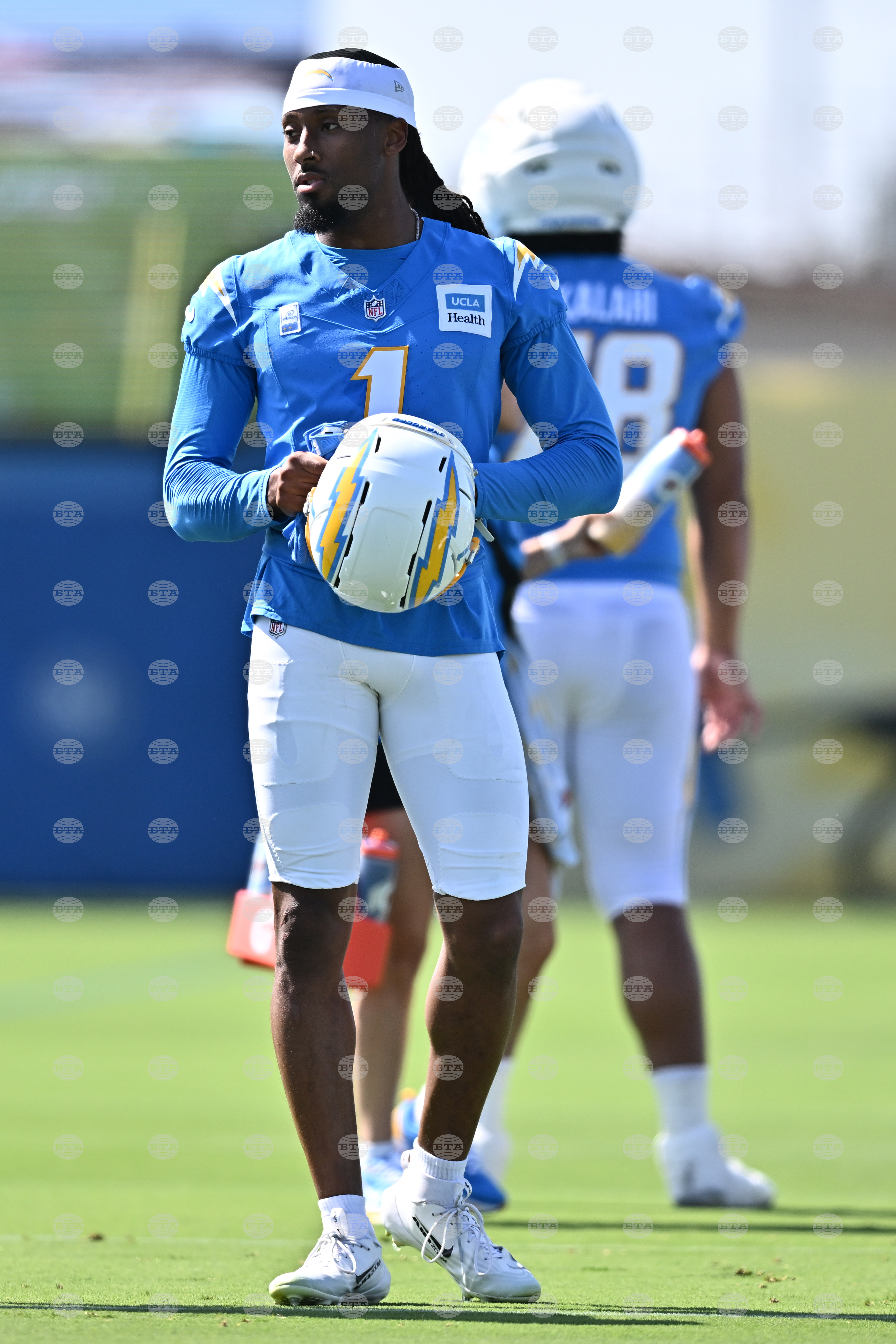 Chargers Camp Football