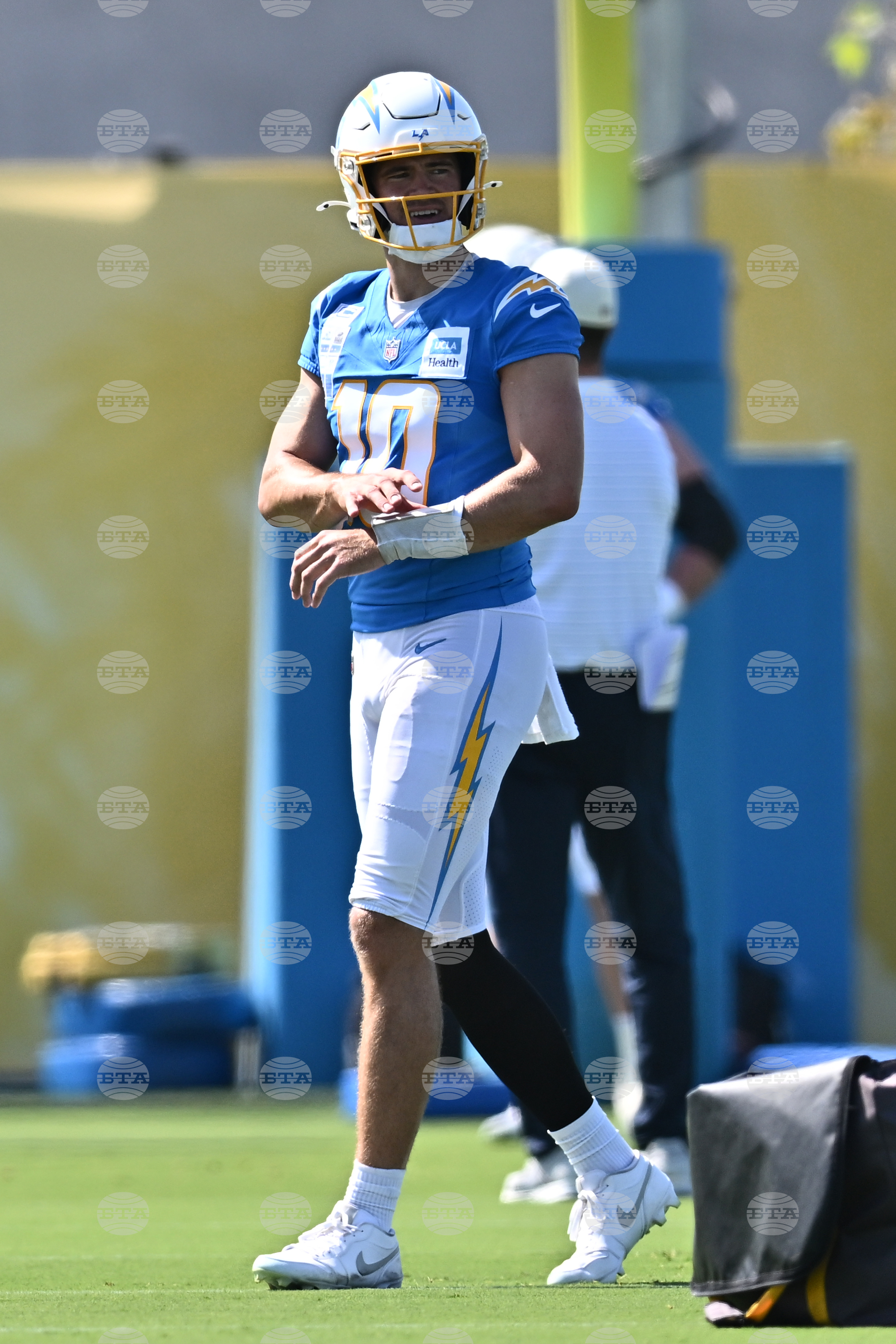 Chargers Camp Football