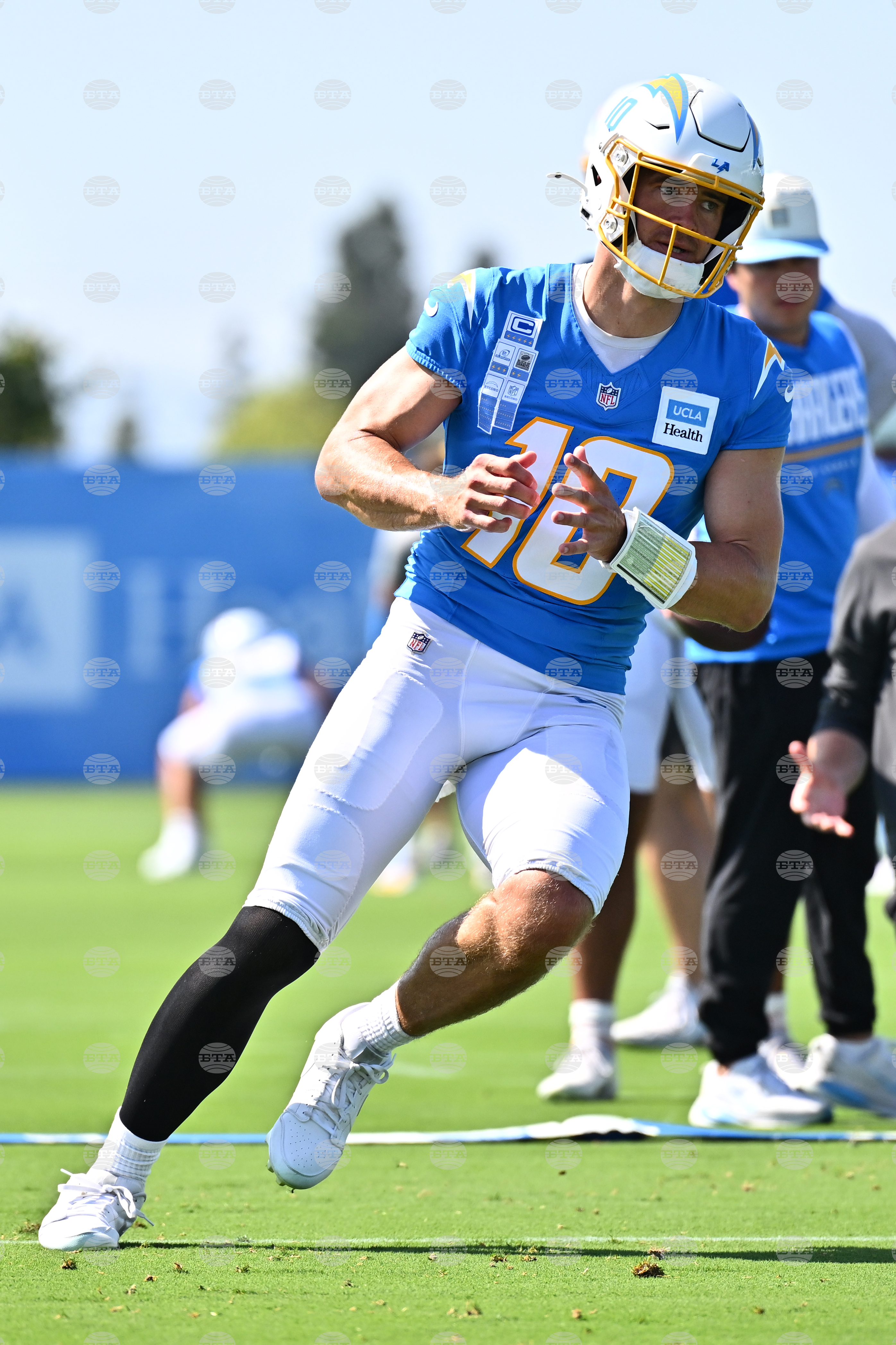 Chargers Camp Football