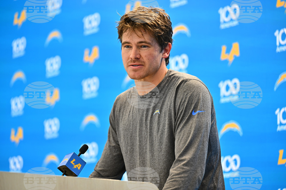 Chargers Camp Football