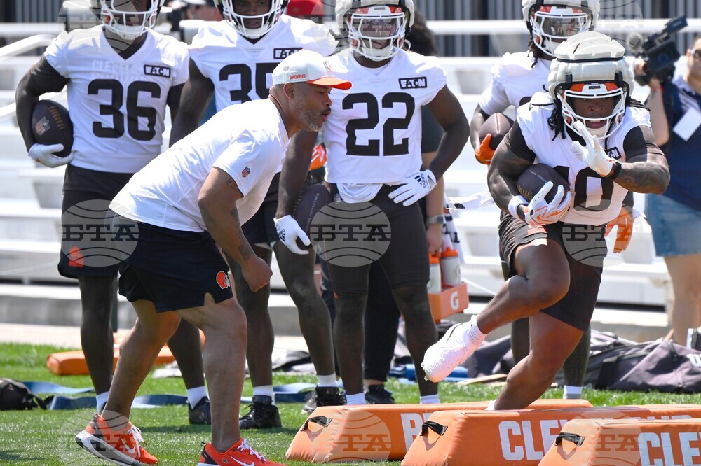 Browns Camp Football