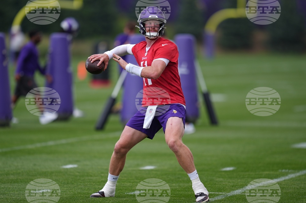 Vikings Camp Football