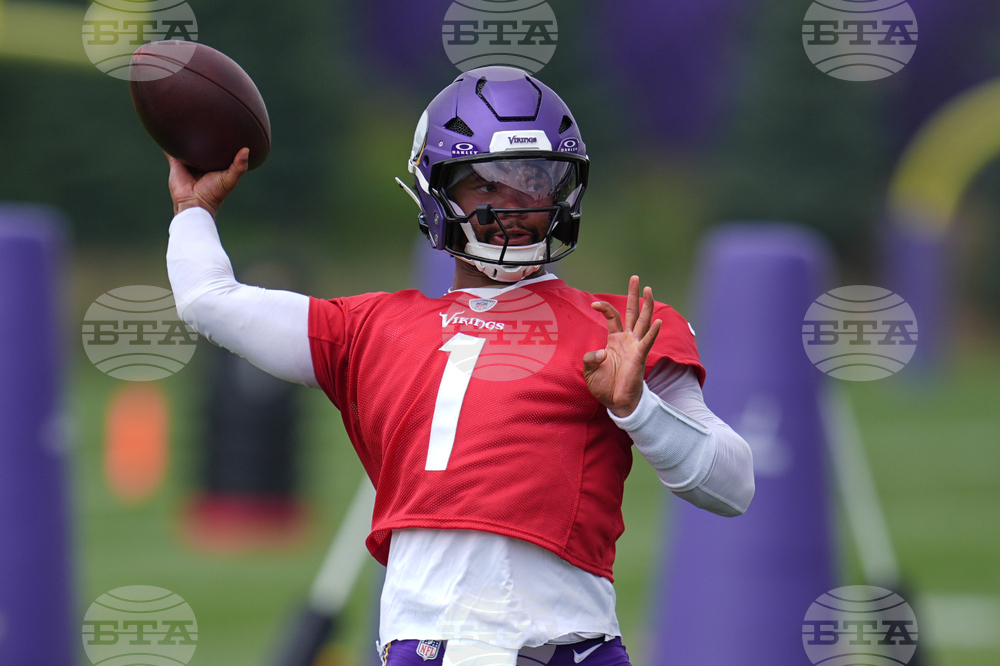 Vikings Camp Football