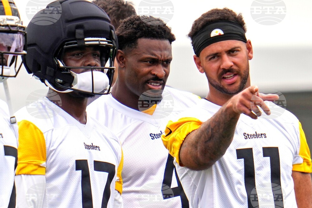 Steelers Camp Football