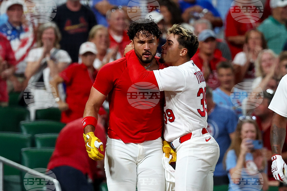 Cubs Cardinals Baseball