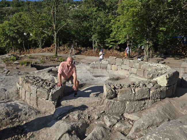 Archaeologists Discover Late Roman Mausoleum at Perperikon
