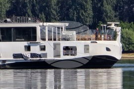 Село Гомотарци - заседнал кораб - изтегляне