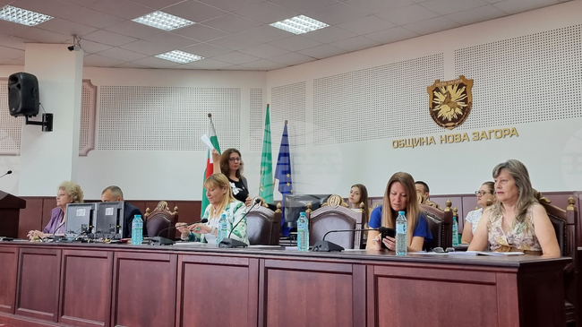 Общинският съвет в Нова Загора актуализира общински наредби и прие решения за управление и разпореждане с общинска собственост