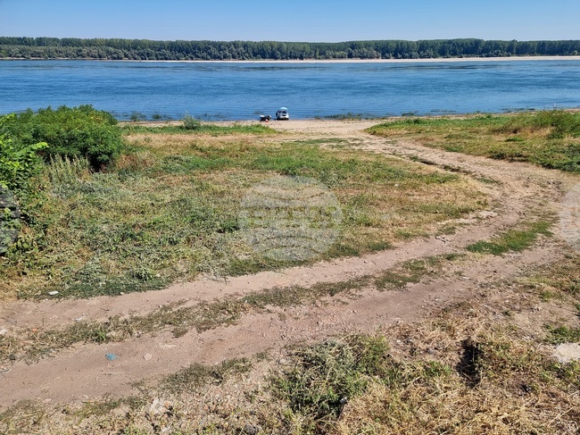 Нивото на Дунав при Лом се покачва със сантиметър, но остава ниско
