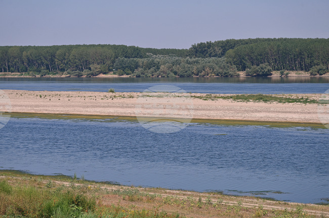 Historic Low Danube Levels Disrupt Shipping, Ferries, Prompt Kozloduy NPP Measures