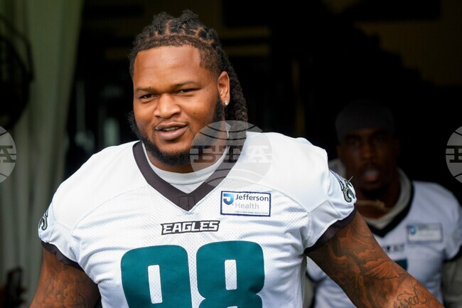 Eagles Camp Football
