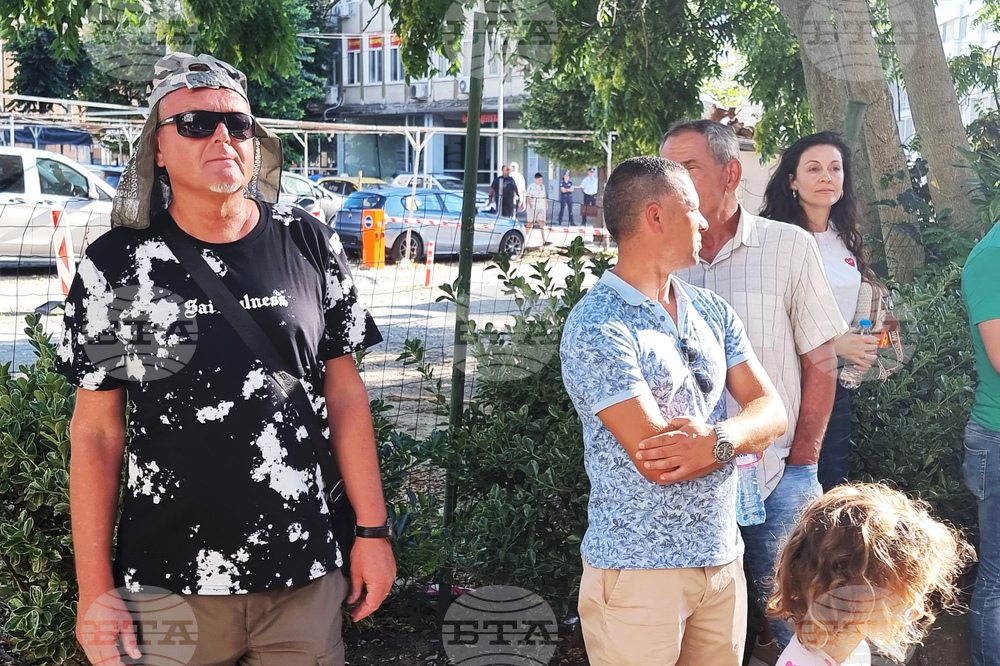 Ямбол - протест срещу американски самолети на авиобаза „Безмер”