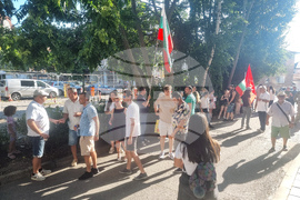 Ямбол - протест срещу американски самолети на авиобаза „Безмер”