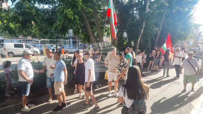 Protest against Deployment of US Aircraft in Bezmer Air Base Held in Yambol