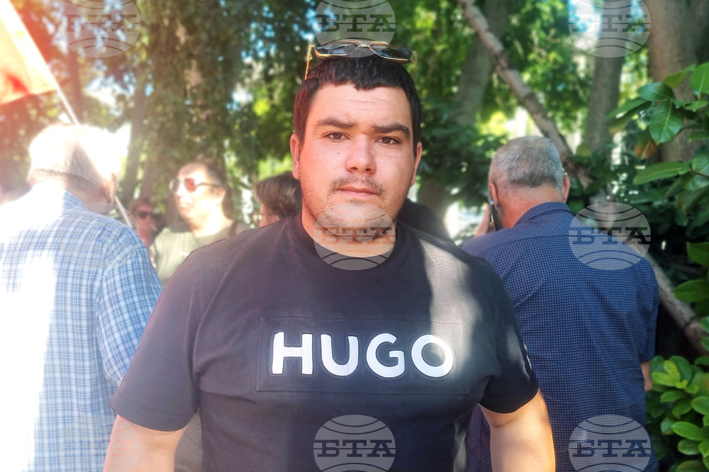 Ямбол - протест срещу американски самолети на авиобаза „Безмер”