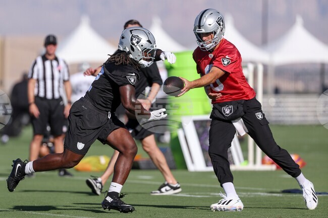 Raiders Camp Football