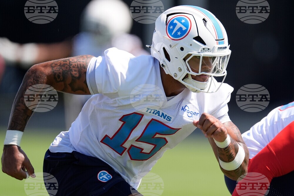 Titans Camp Football