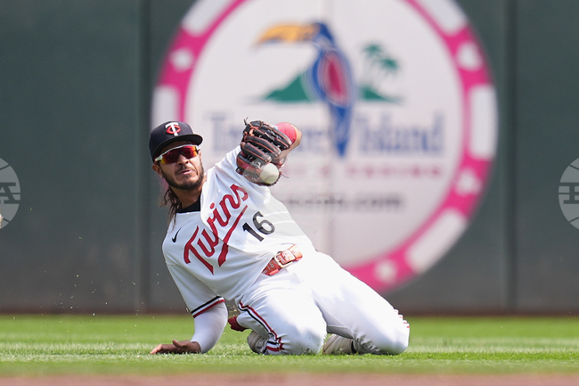 APTOPIX Royals Twins Baseball